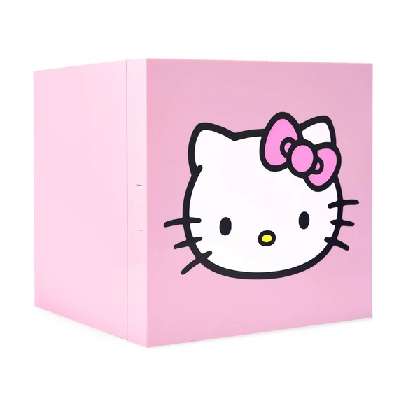 COPY - Hello Kitty Pink Cooler Mini Fridge 6.7L Single Door 9 Can ACDC - Picture 1 of 5